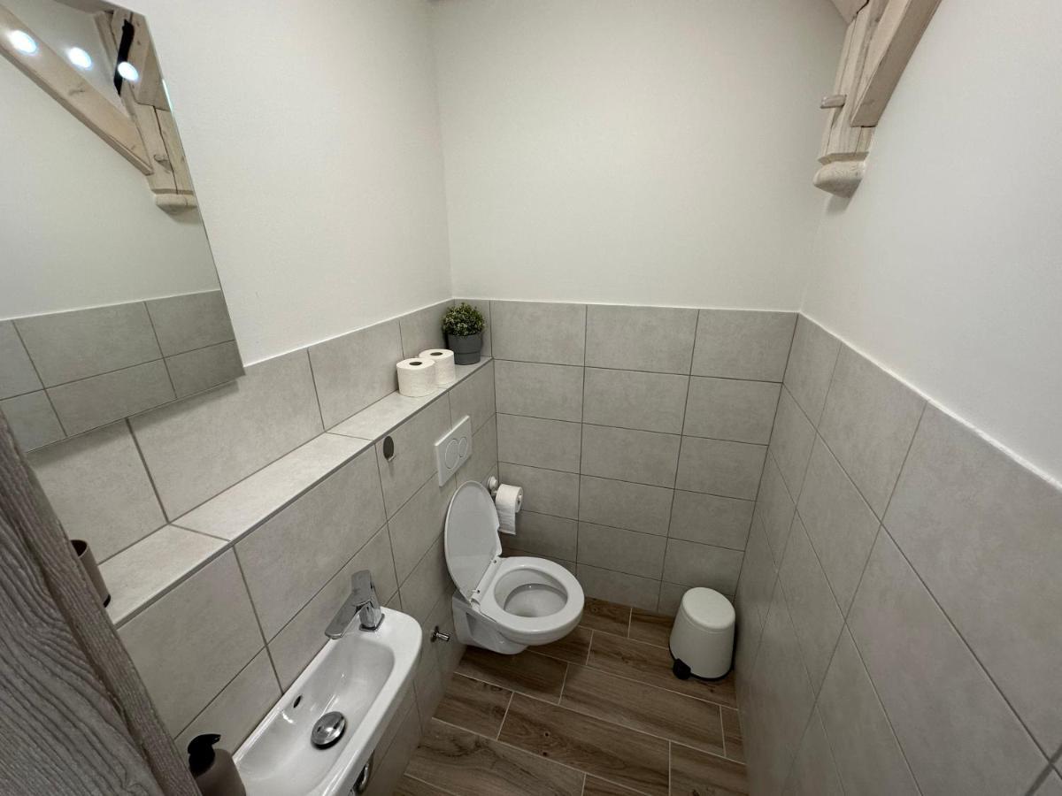Apartmany Monastery Suites Zirec Dvůr Králové nad Labem 外观 照片