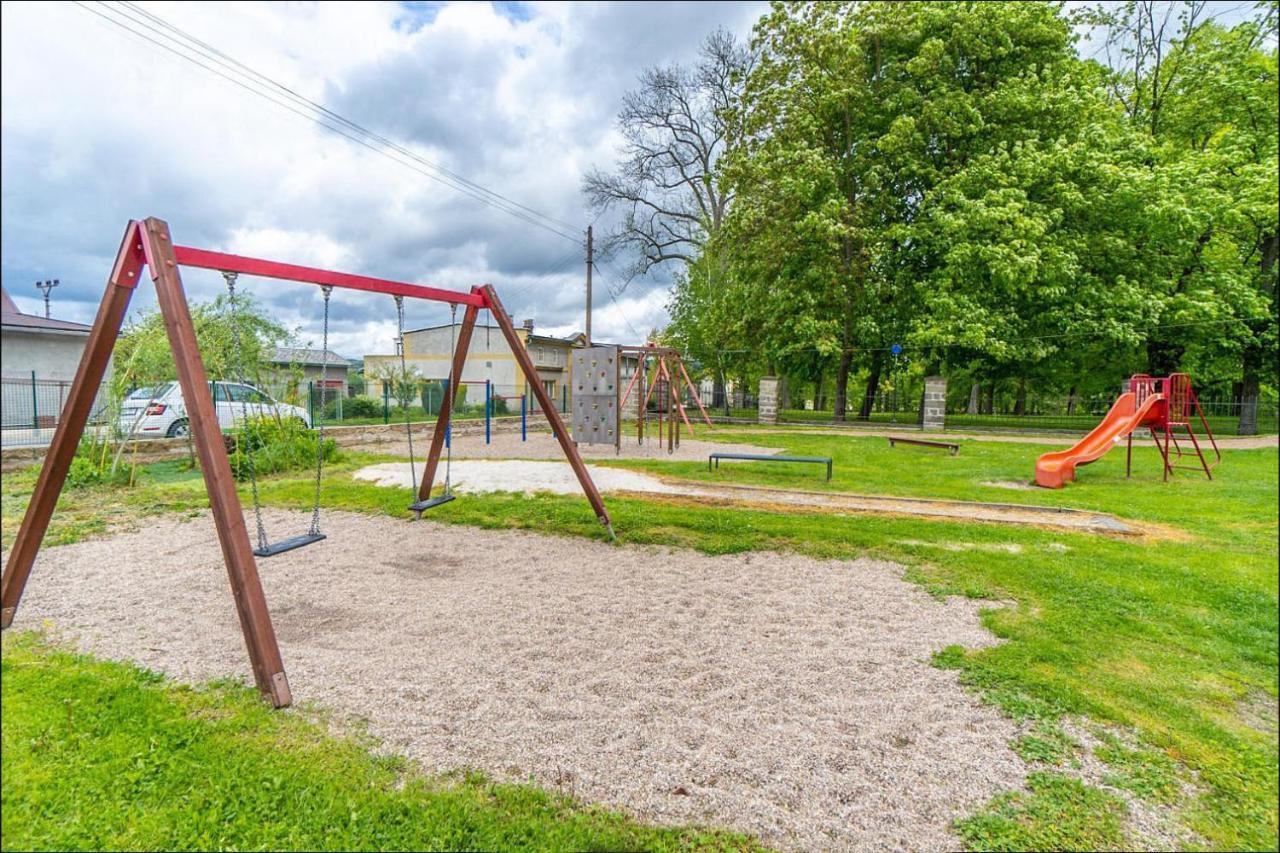 Apartmany Monastery Suites Zirec Dvůr Králové nad Labem 外观 照片