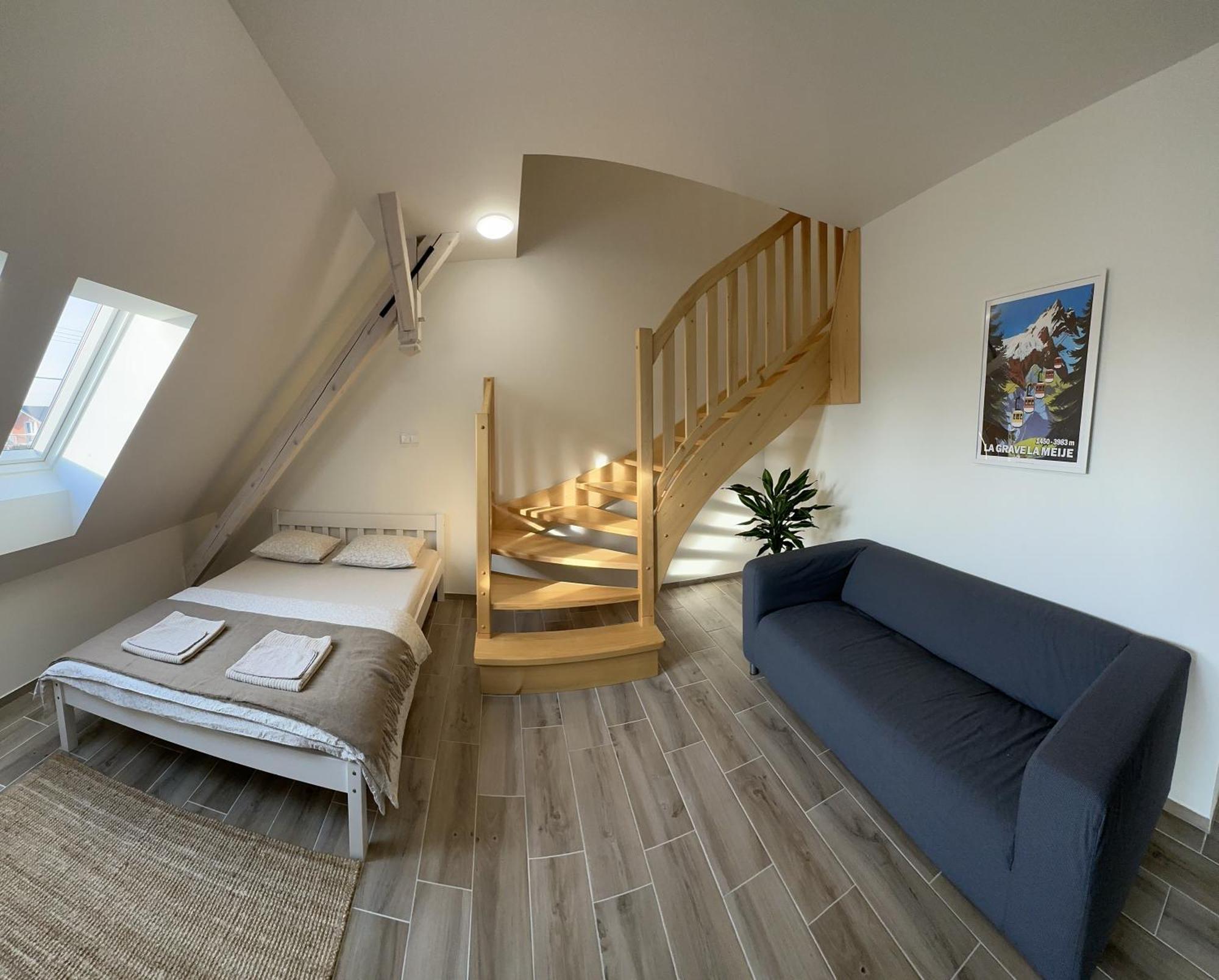 Apartmany Monastery Suites Zirec Dvůr Králové nad Labem 外观 照片